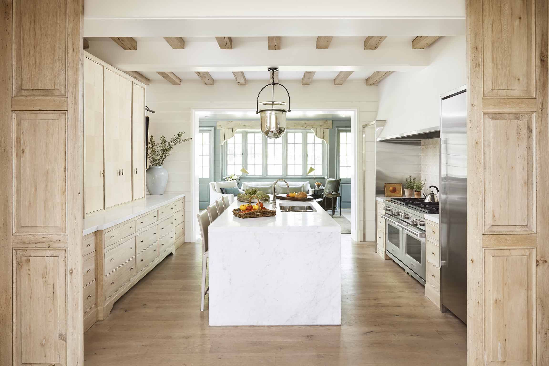 5 Golden Rules for a White Kitchen Decoration